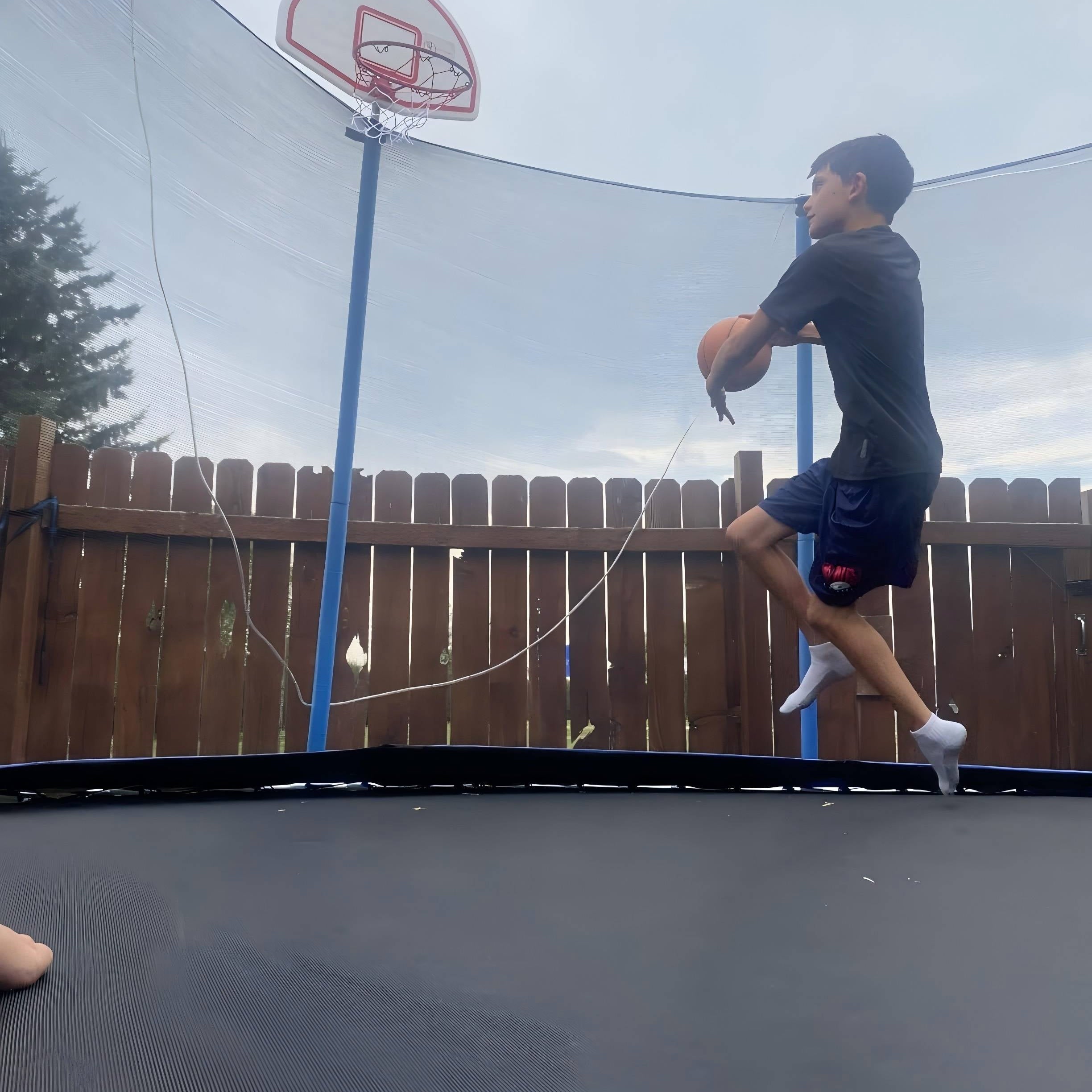 How to Choose the Best Trampoline Size for Your Kids? A Scientific Age-Based Guide is Here.