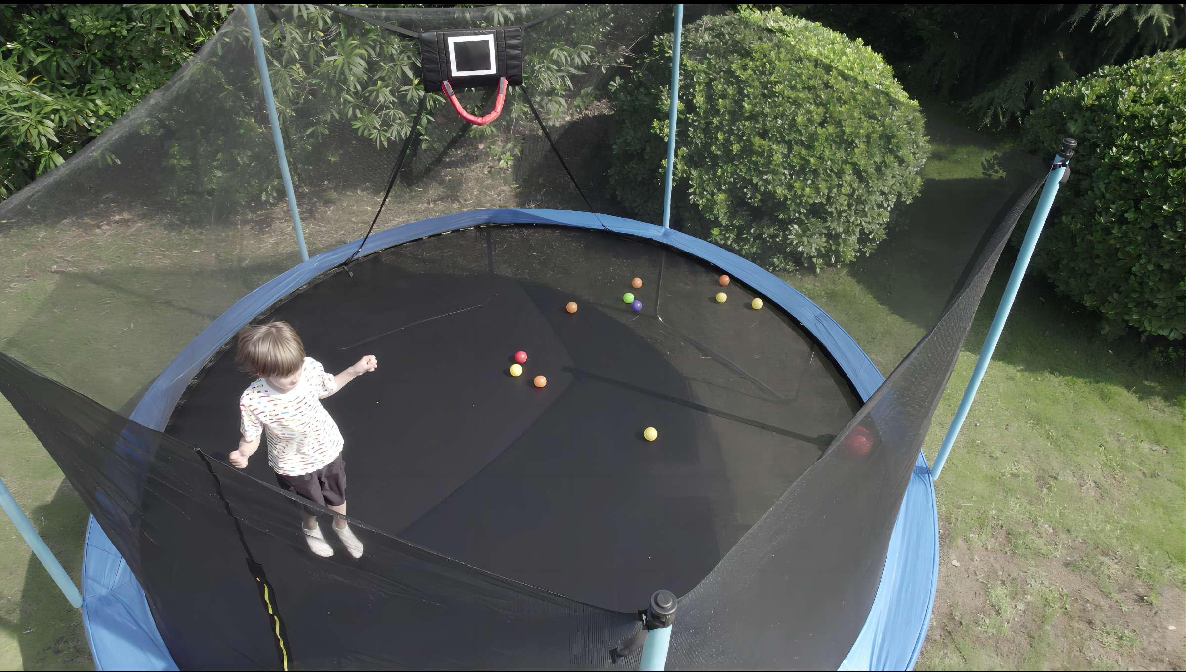 What are the components of a trampoline? - MERSCO SPORTS